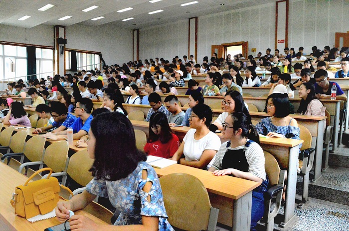 麻醉学系“直击考研面对面”考研交流讲座顺利举行