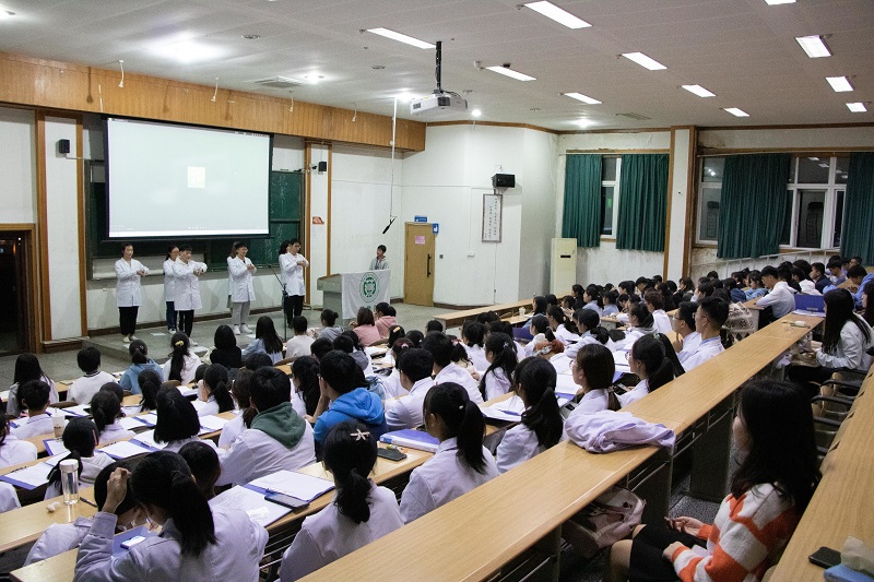 铭记师恩，砥砺前行--川北医学院药学院大体老师朗诵活动