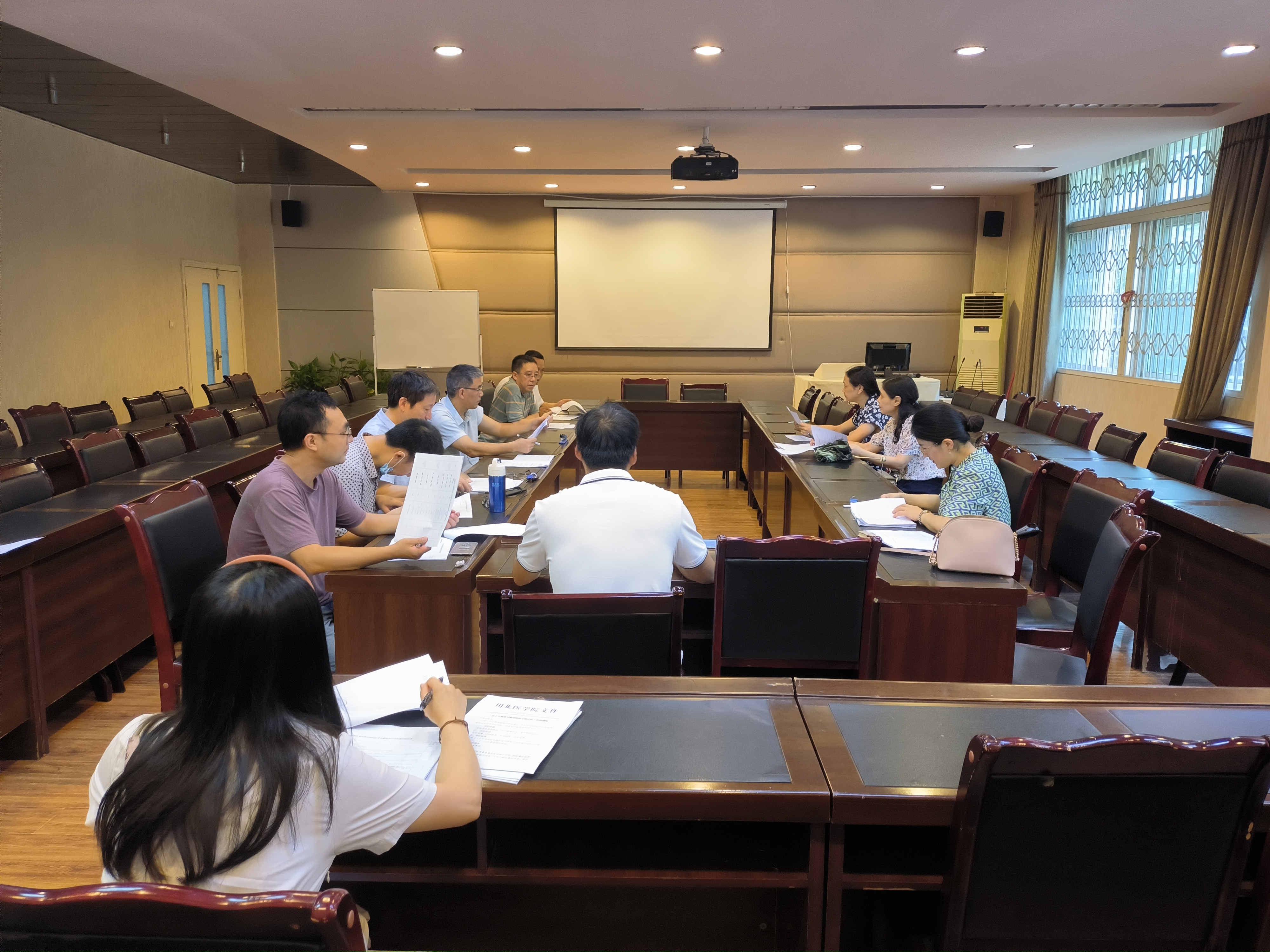 基础医学与法医学院开展基层教学组织专项评估检查