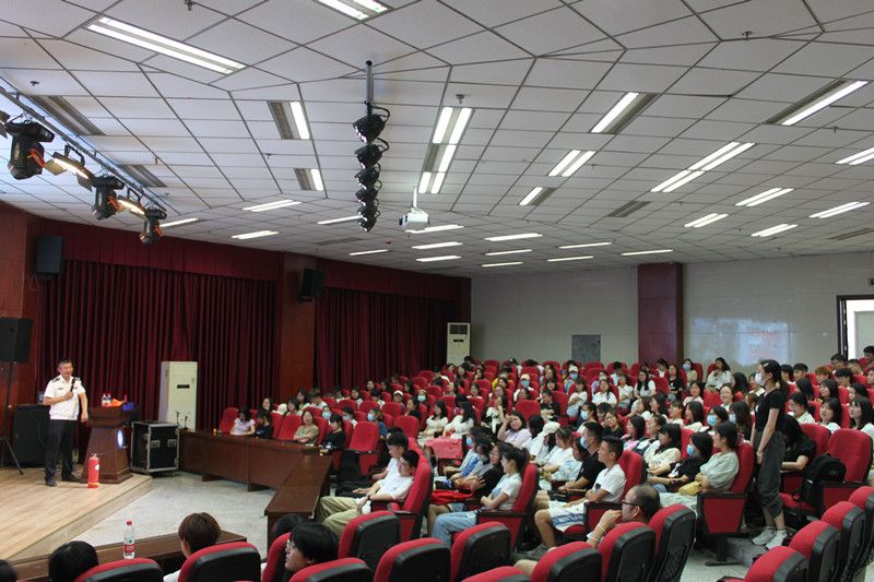 保卫处联合护理学院举办消防安全知识讲座