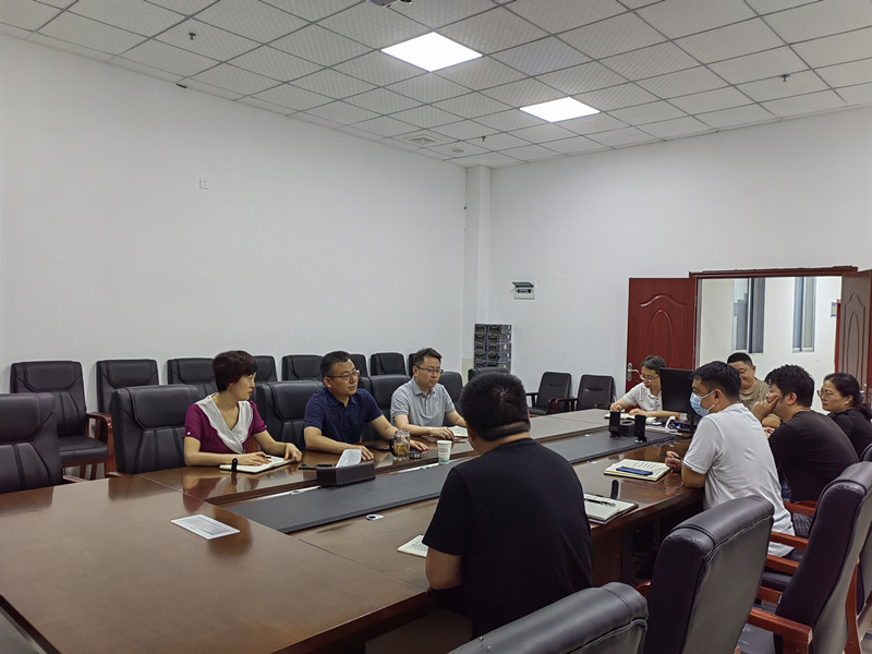 学校召开校园运动休闲区基础建设和闲置土地开发利用工作专题布置会