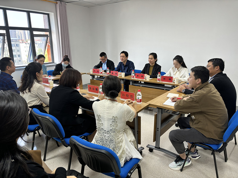 护理学院赴广元市中心医院开展访企拓岗和调研工作