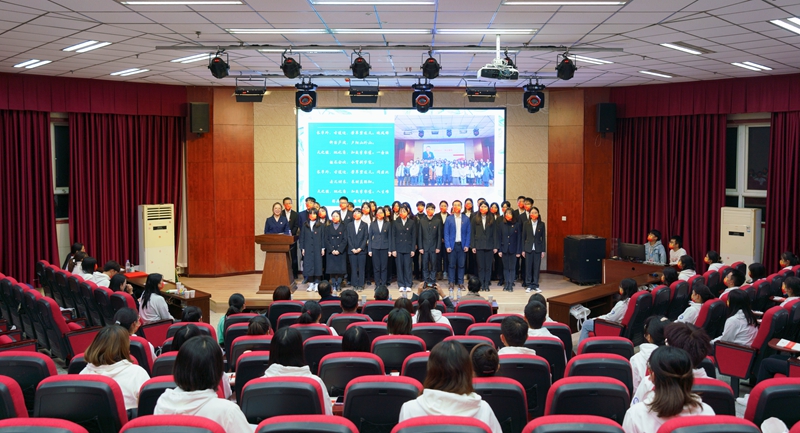 青马班第二期结业暨第三期开班典礼顺利进行