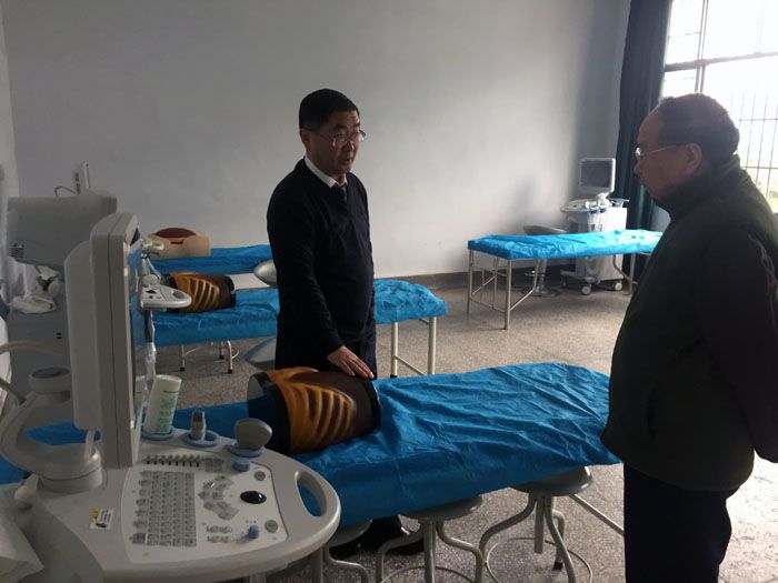 学校原党委书记汤公群到医学影像学院进行走访和指导工作