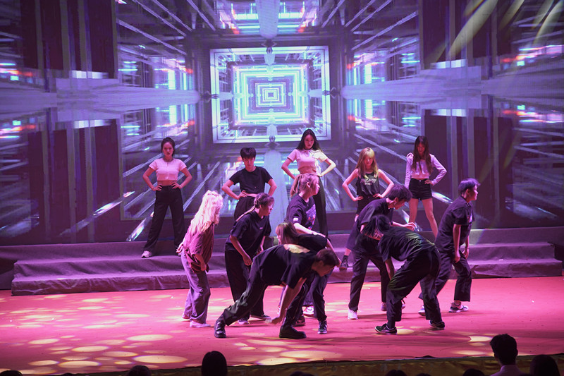 川北医学院眼视光学系举办“筑梦”奖学金捐赠仪式暨2020年度表彰大会