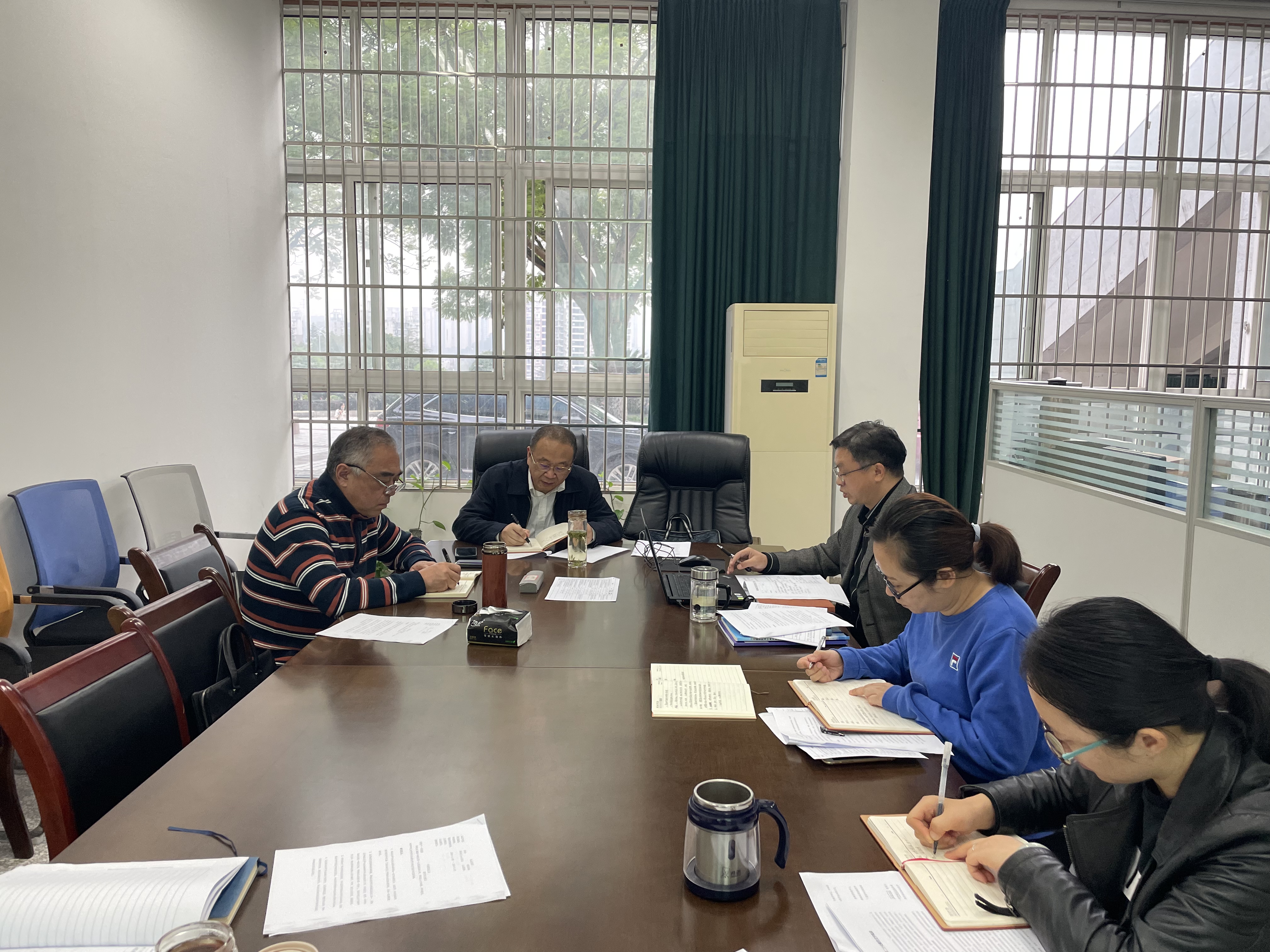 机关党委第十四党支部(教学评估中心党支部)召开党的二十大精神专题学习会