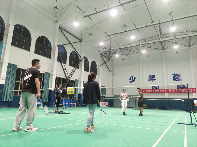 “激扬梦想,羽动青春”川北医学院首届研究生羽毛争霸赛
