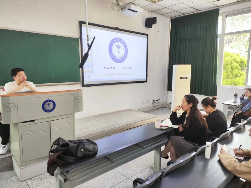 学校召开毕业论文管理系统培训会