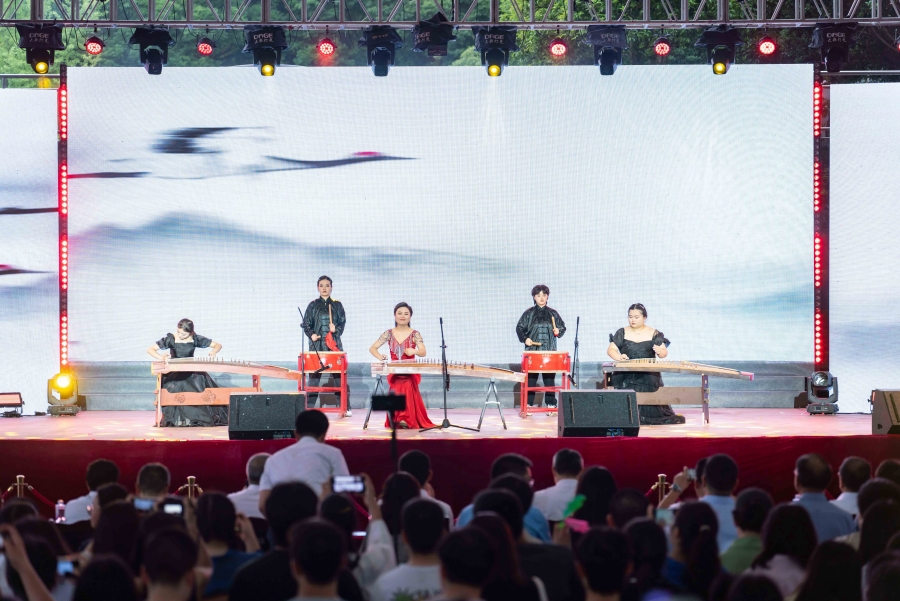 医路同行 梦想起航 我校2024届毕业晚会隆重举行