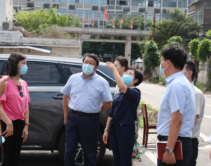 南充市副市长欧阳梅调研我校附属医院妇女儿童中心项目建设