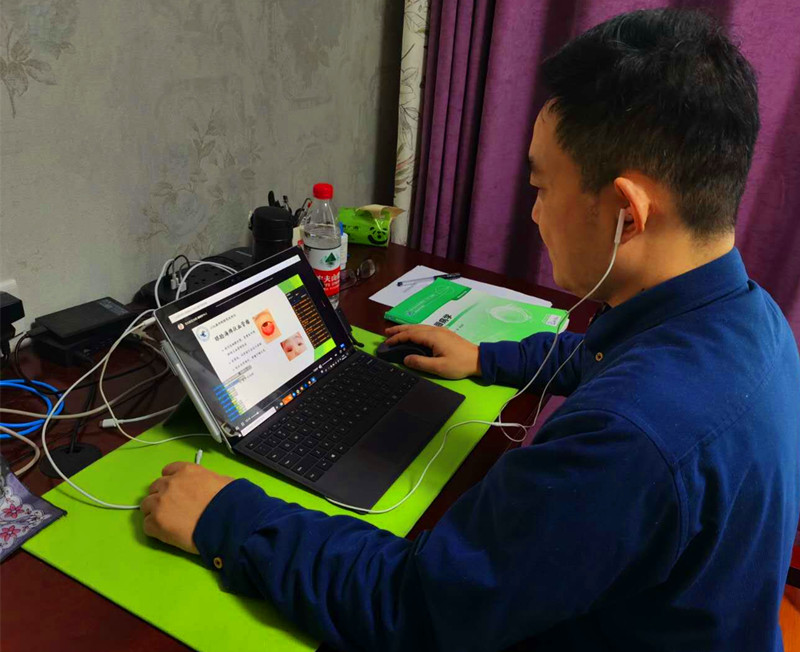 战“疫”网课进行时⑯：眼视光学系师生联动情聚课堂