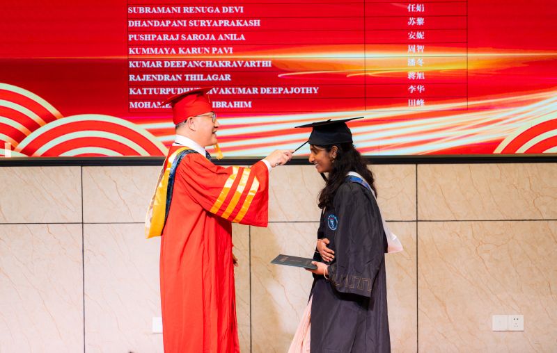 我校举行2023年留学生毕业典礼及学位授予仪式