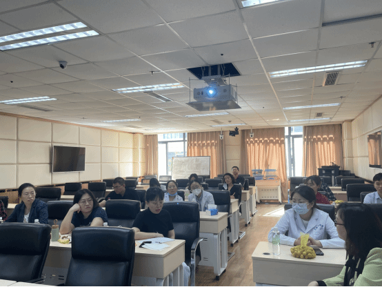 教务部组织临床医学院·附属医院中青年骨干教师集中观看第三届四川省普通本科高校教师教学创新大赛决赛