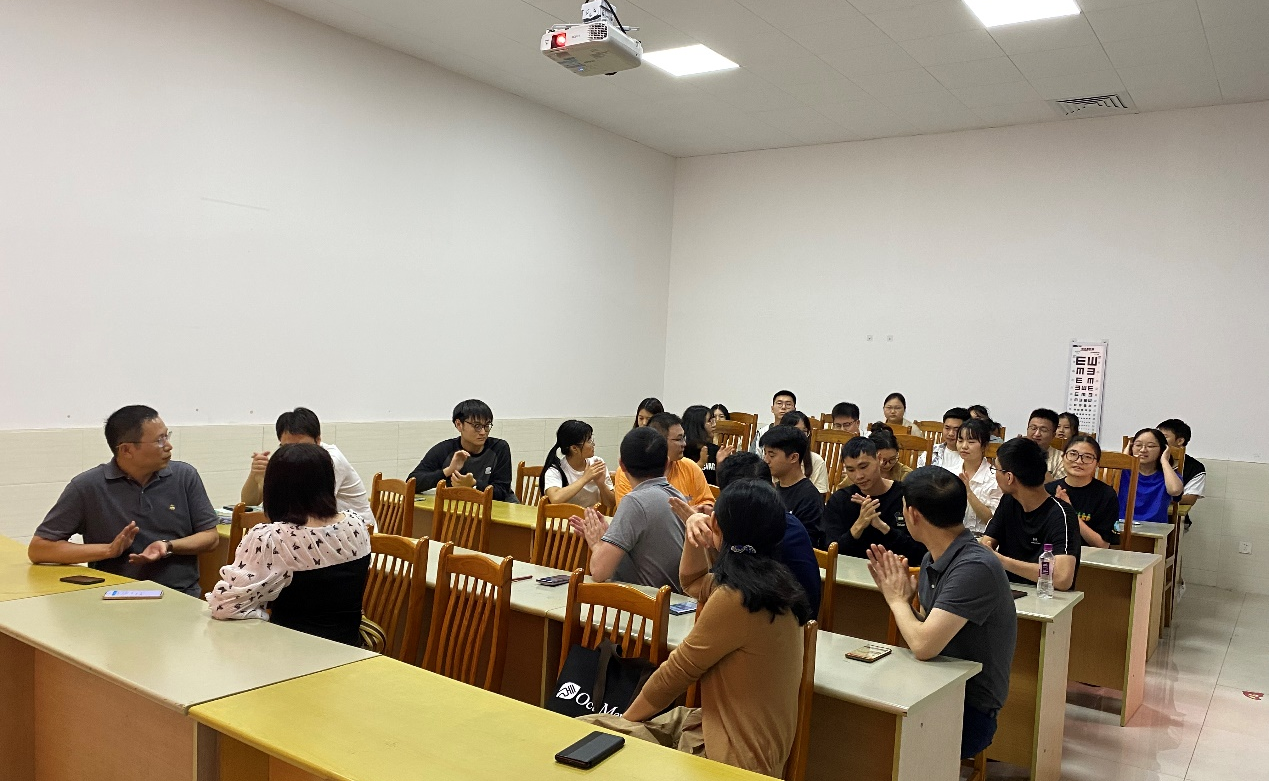 眼视光医学院开展2023级研究生入学教育暨师生见面会