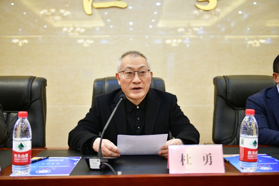 交流互鉴 创新发展 学校举行研究生科创文化节暨研究生“一院一论坛”活动