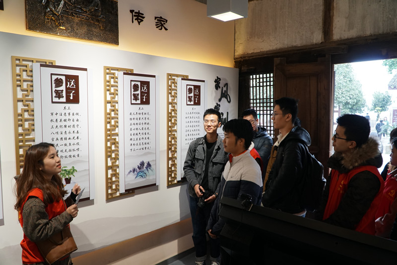 临床医学系党总支开展“不忘红色精神,传承先辈基因”党团共建系列活动