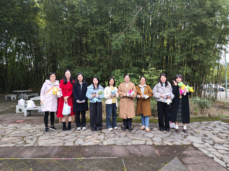 精神卫生学院“拥抱自然,健康同行”松林山健步走工会活动圆满举行