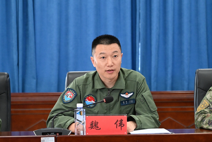 我校与中国人民解放军某部签署联教联训合作协议