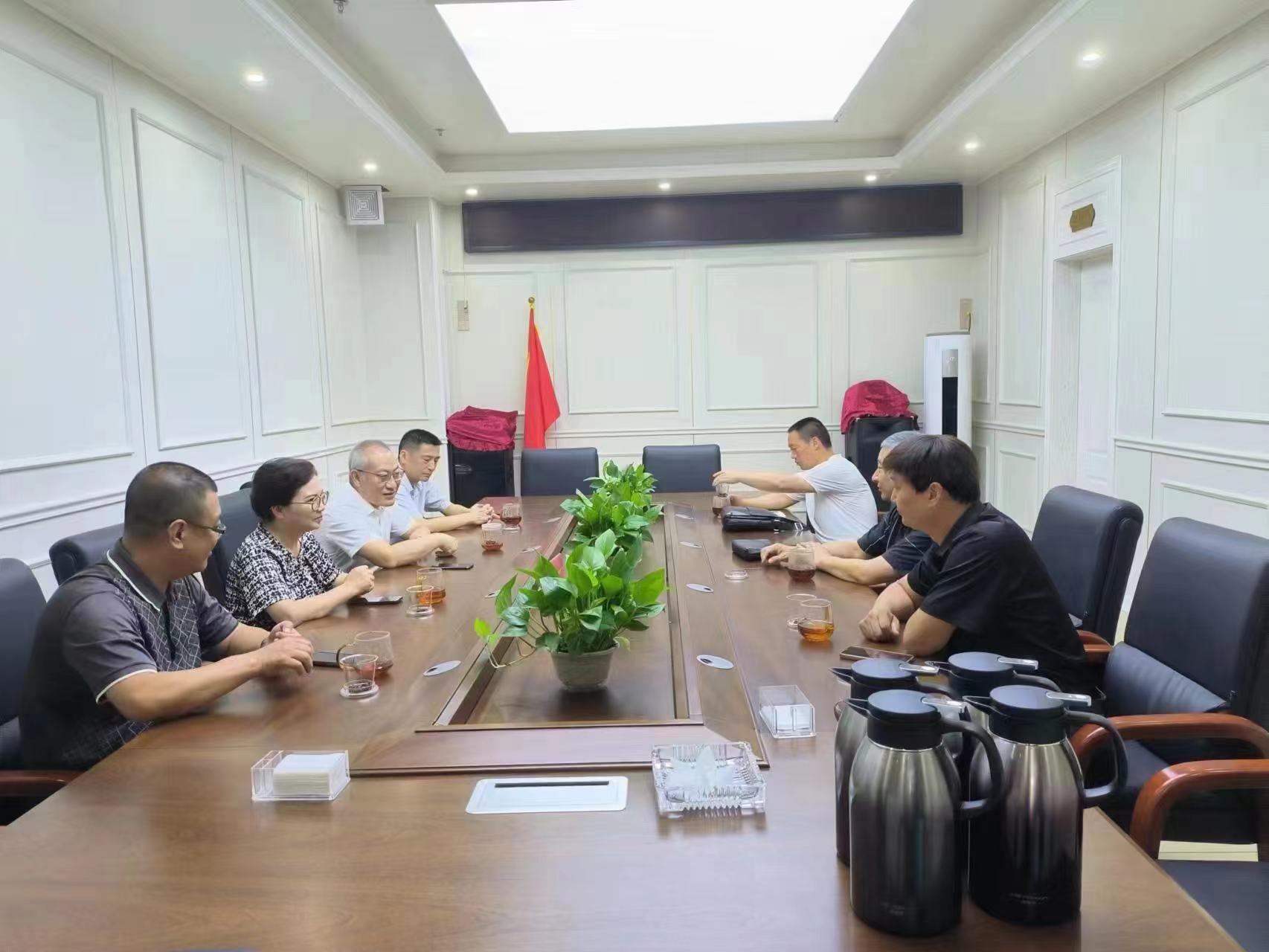 杜勇带队赴西充县考察中药材产业