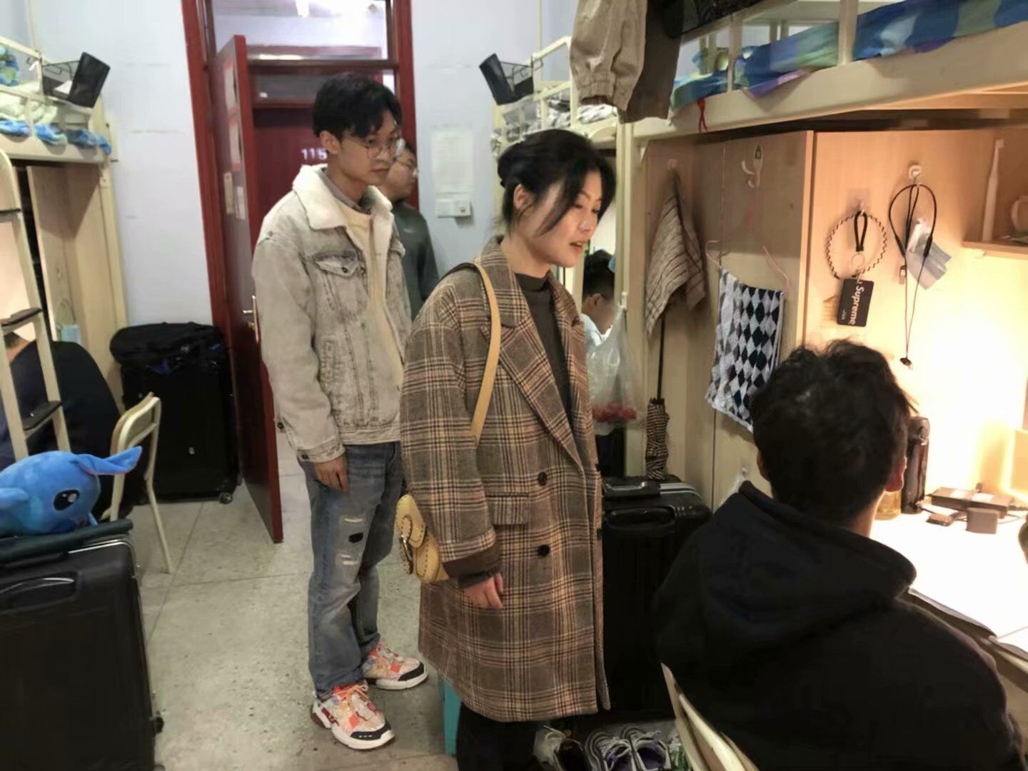 医学影像学院开展学生住宿环境安全隐患排查走访活动