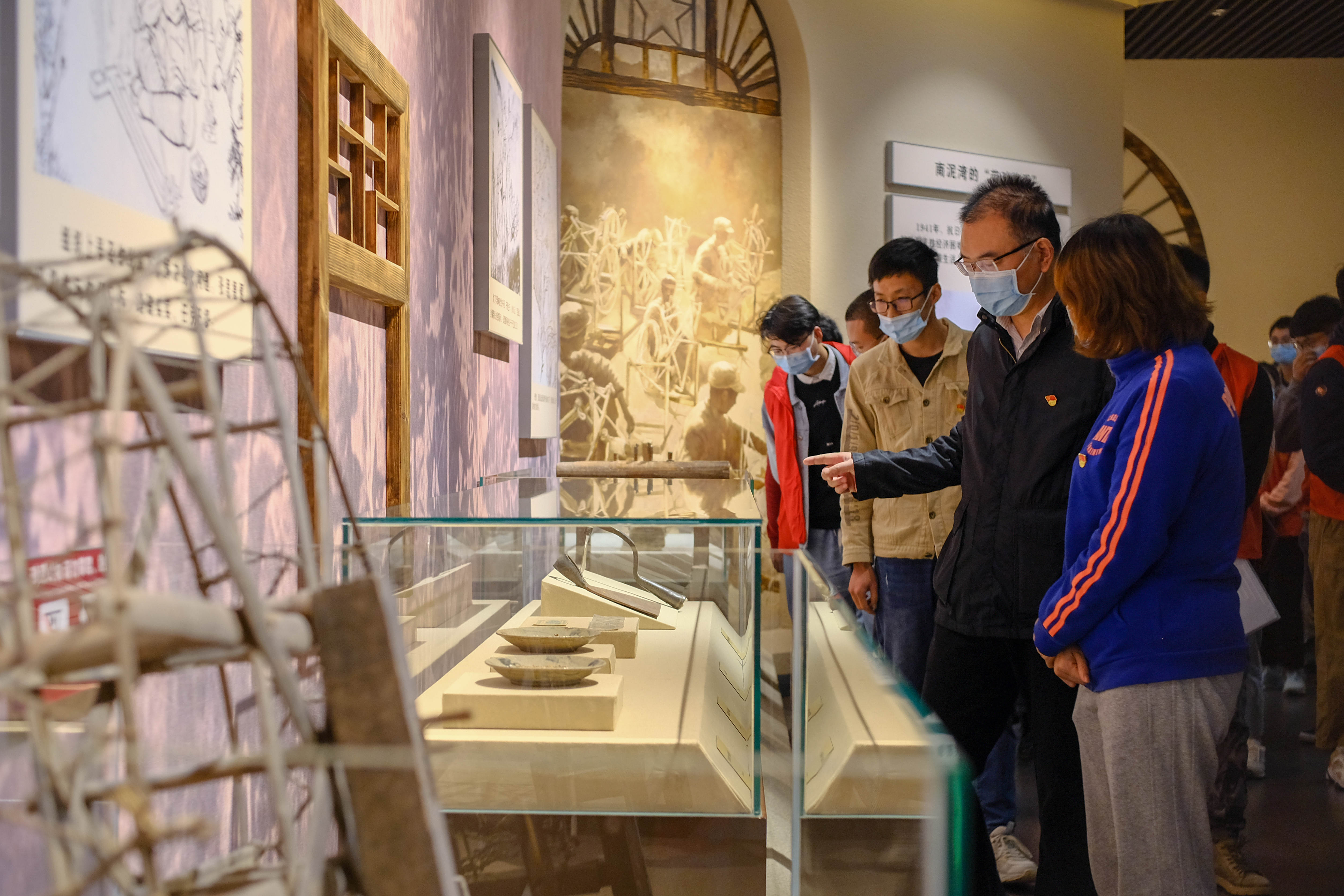 临床医学系党总支赴仪陇开展党性熔铸营暨党史学习教育专题活动
