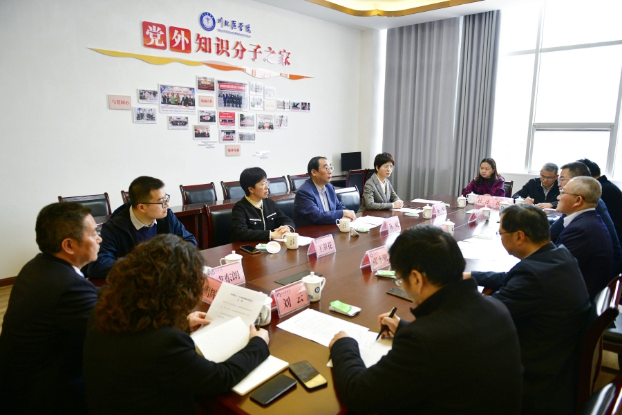 院士到校指导交流 助力学校建设发展