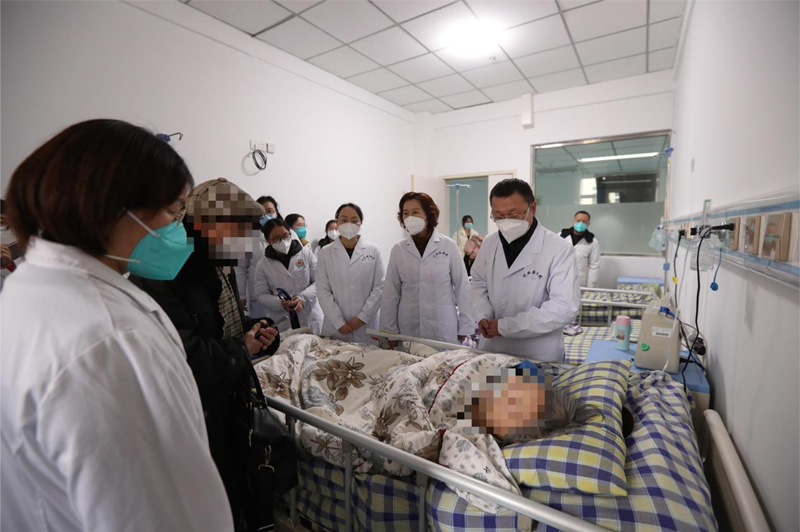 “保健康、防重症”——我校附属医院开展片区内新冠重症患者救治巡回指导和培训工作