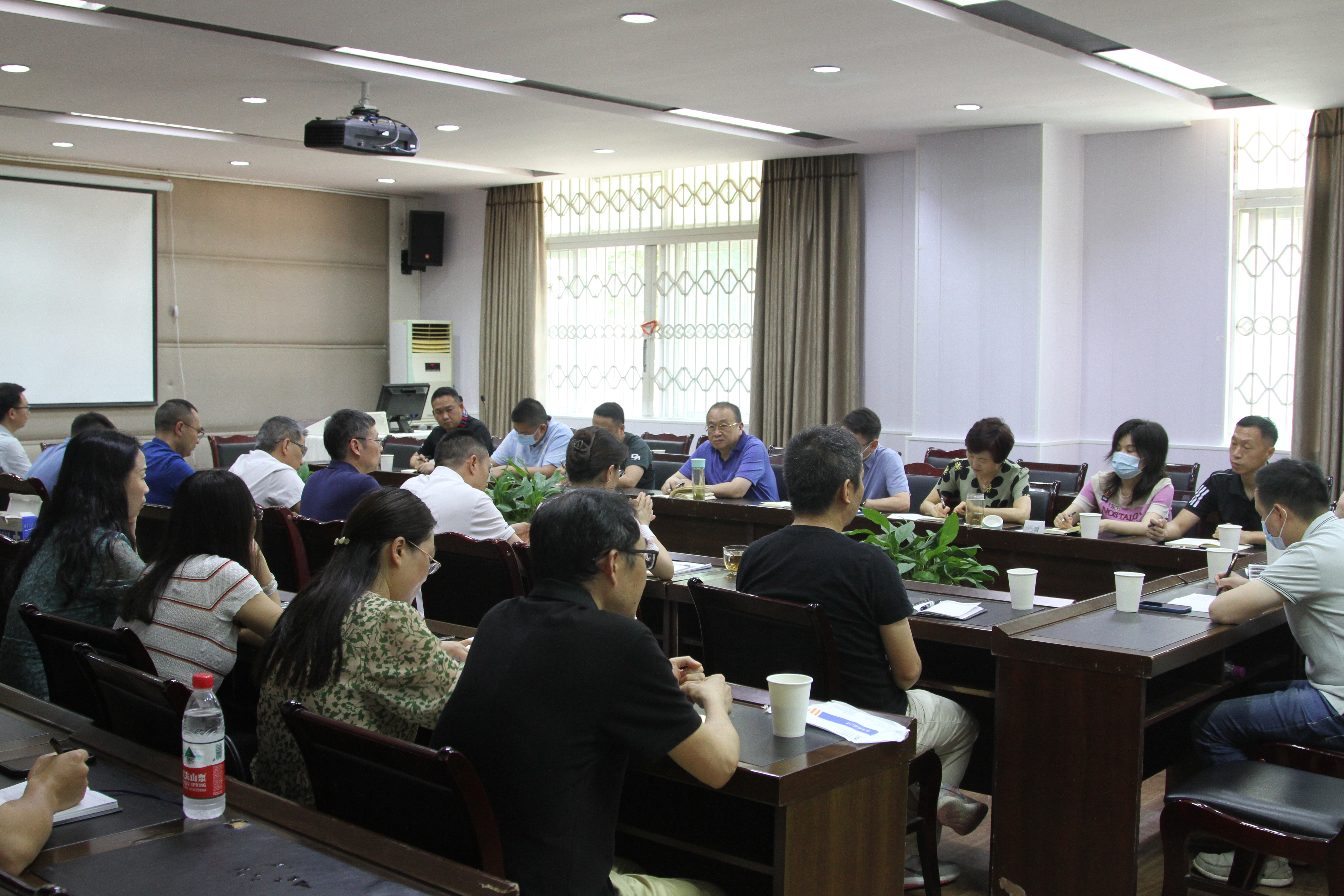 校领导带队到基础医学与法医学院调研