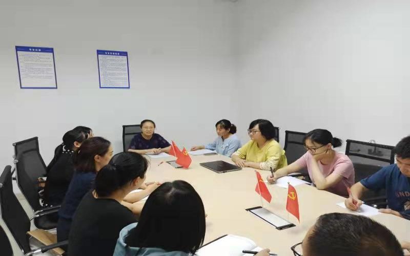 口腔科党支部召开“学党史、崇师德”青年教师座谈会