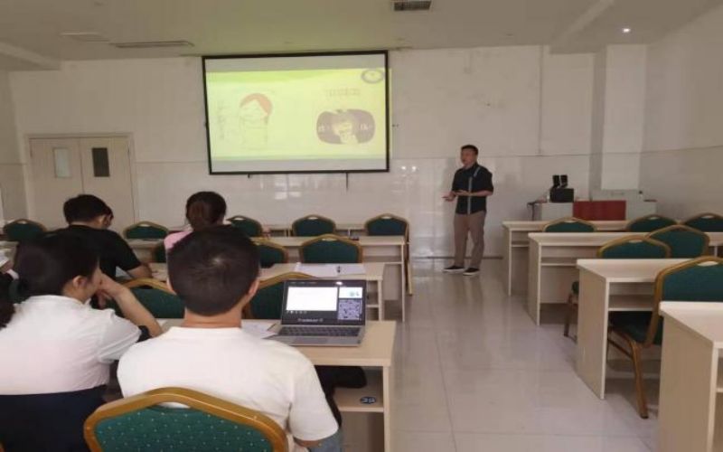 口腔医学系2021年度新进教师试讲圆满举行