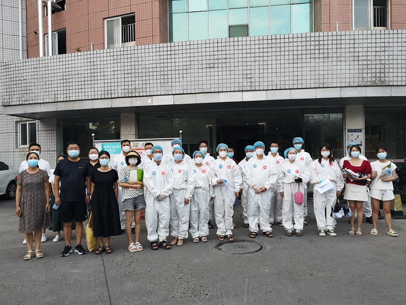 学校开展疫情防控入户排查志愿服务活动