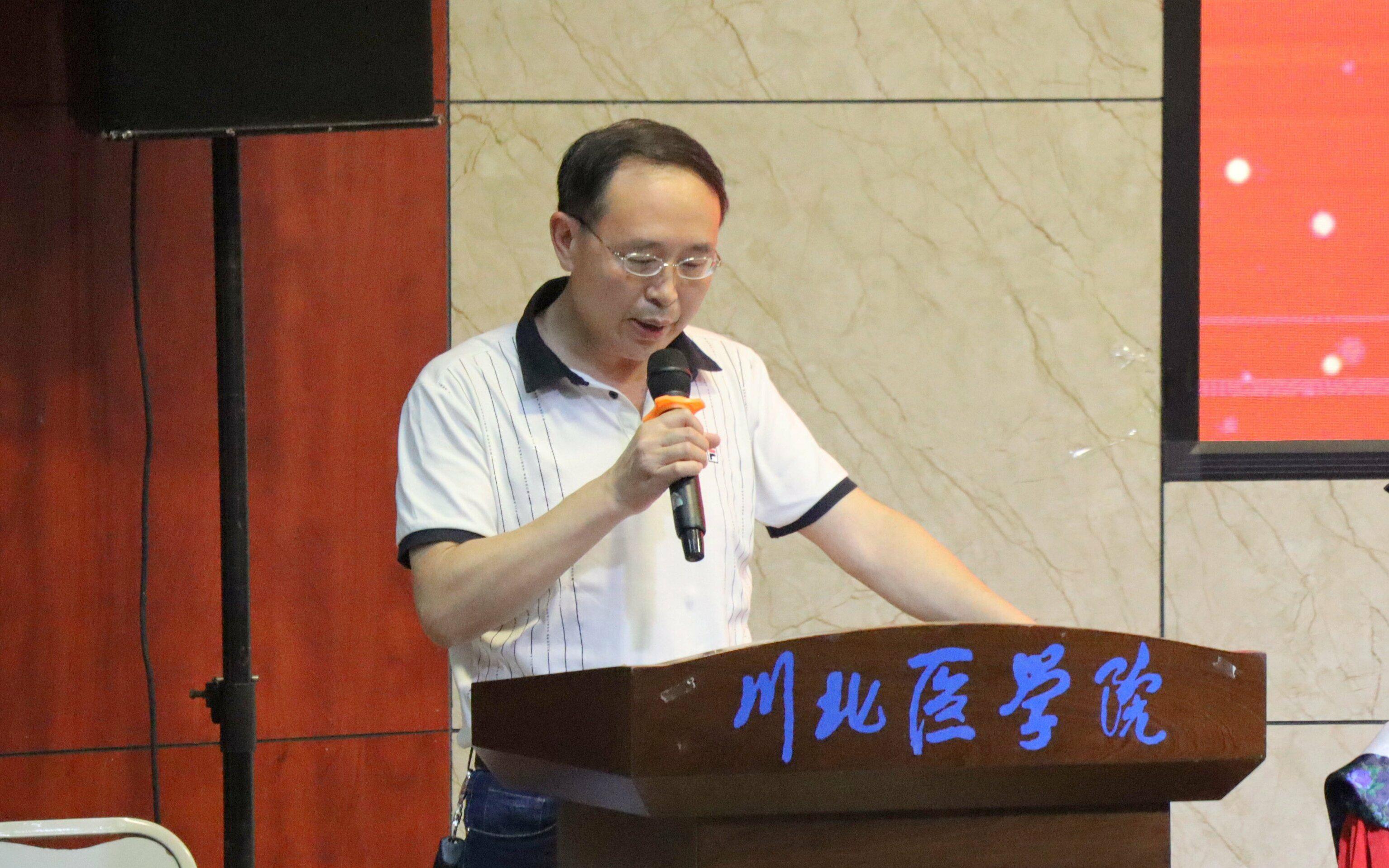 外国语言文化系举行2022届学生毕业典礼