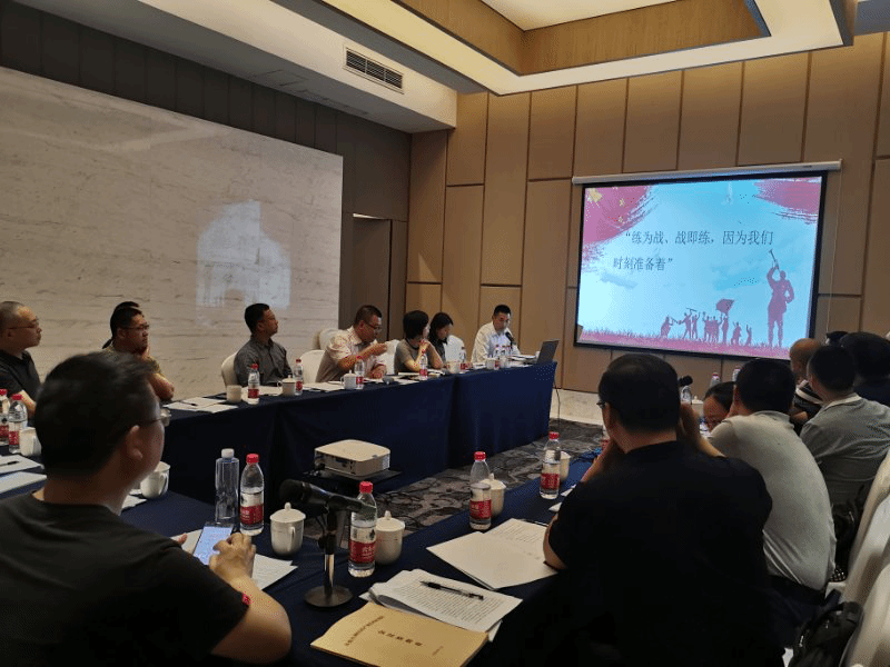 体育部教师在我校首届深度军民融合推进会上做主题交流发言