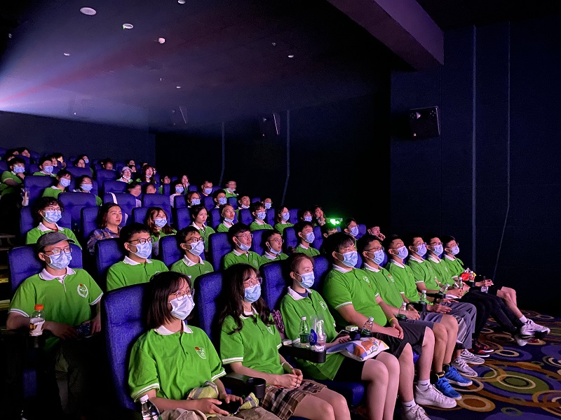 口腔医学系党总支组织开展“观英雄,铭历史,立大志,担大任”党史主题教育观影活动