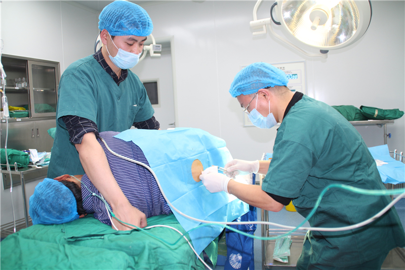 精准“把脉”、综合施策，凝聚打赢脱贫攻坚战的强大合力