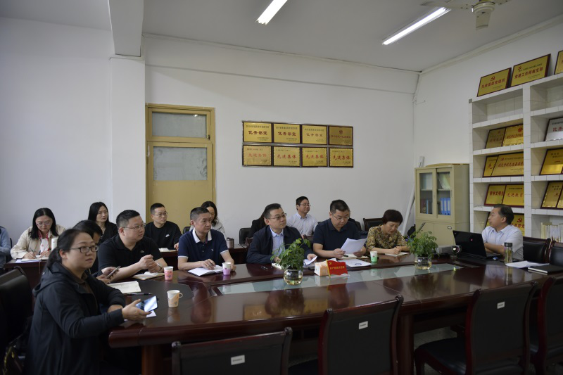 学校领导实地调研分管联系部门