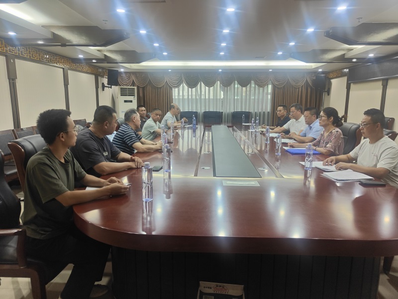 学校开展“八一”建军节慰问活动