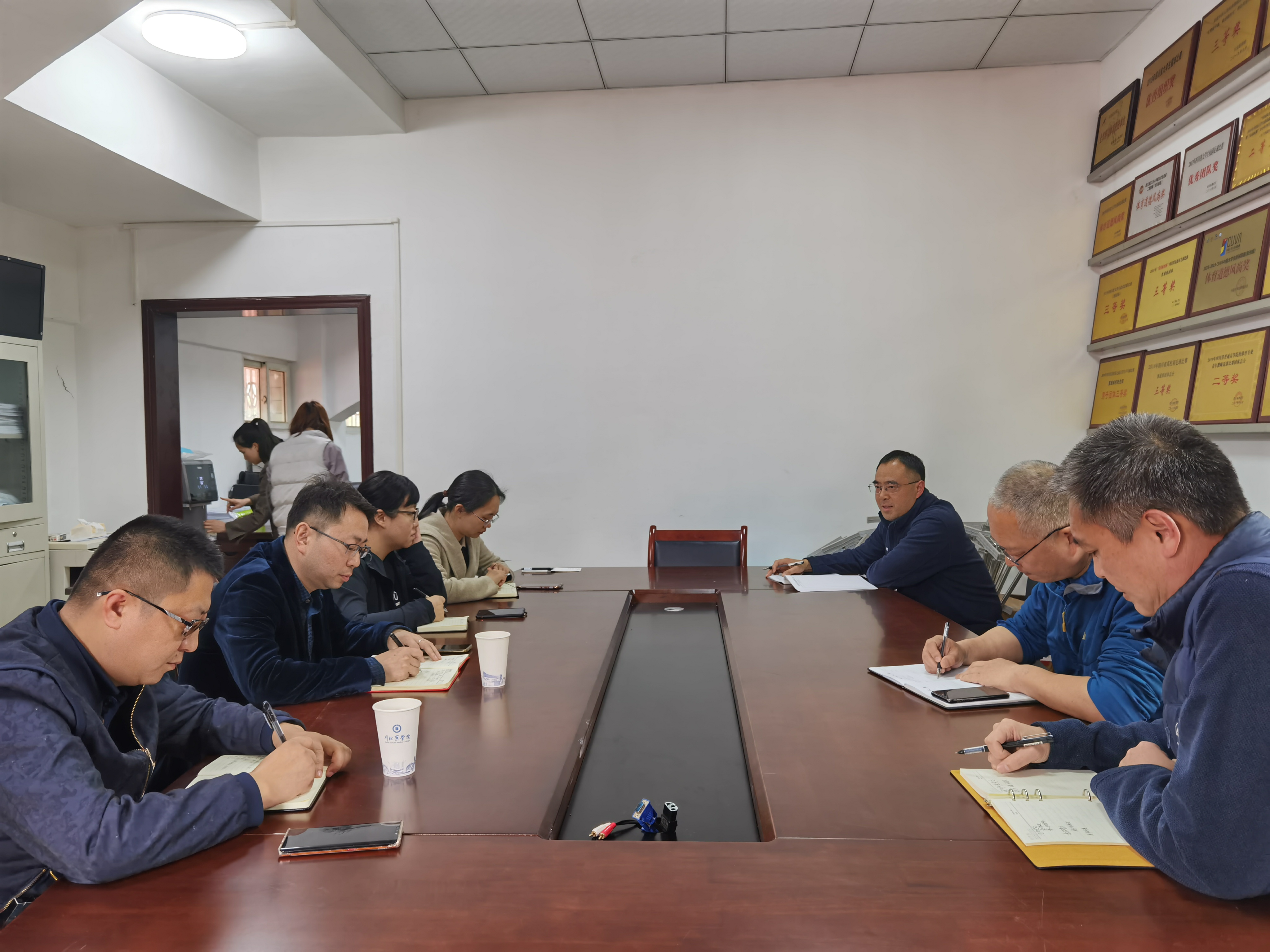 国有资产管理处深入院系开展“我为群众办实事”调研活动