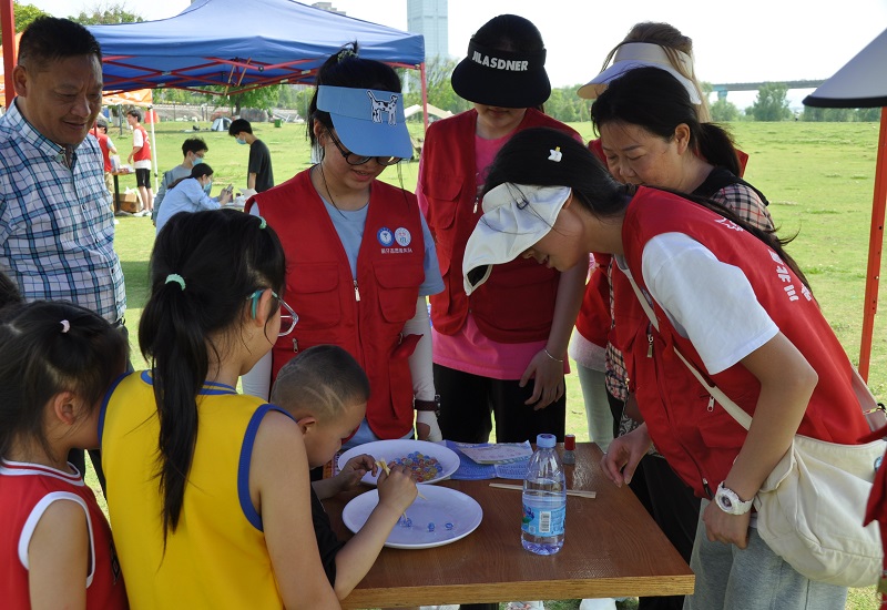 口腔医学院开展口腔健康主题游园活动