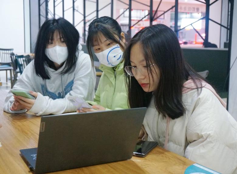 社团风采汇川北,“社”彩纷呈谱新章