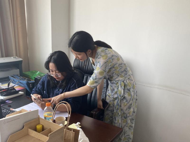 计划财务处将党史学习教育融入日常：退税提醒电话暖人心