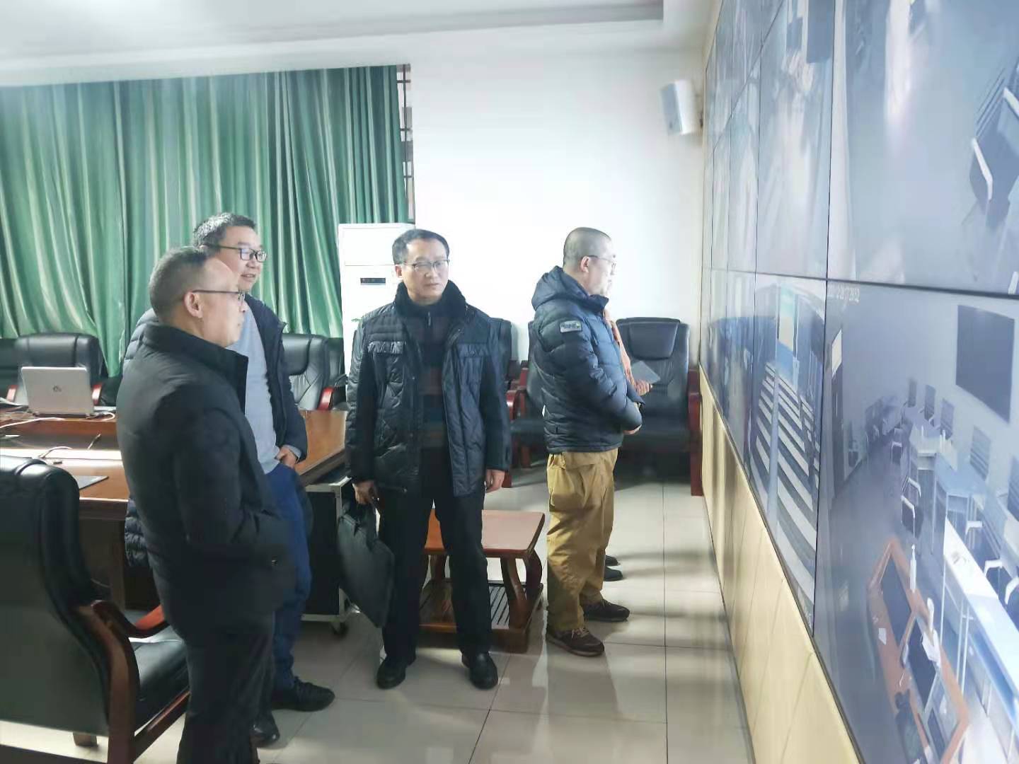 现代教育技术中心赴西华师范大学教育信息技术中心学习交流