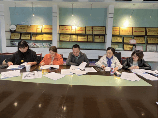 基础医学与法医学院召开2024年省级教改项目申报评审会