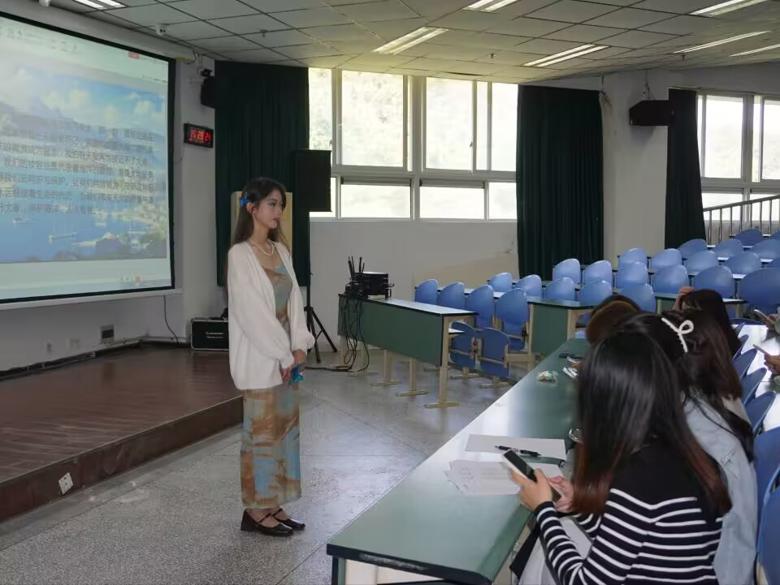 社彩缤纷,团聚青春