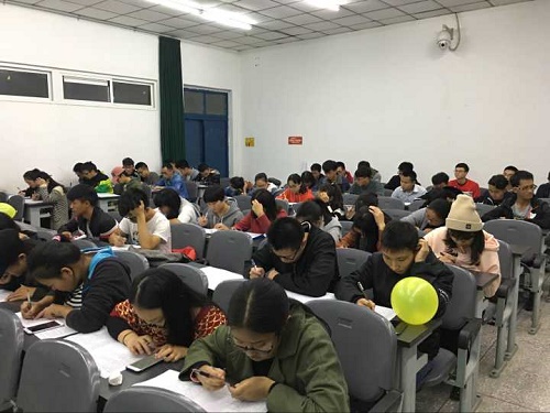 法医学系举行迎评知识竞赛复赛