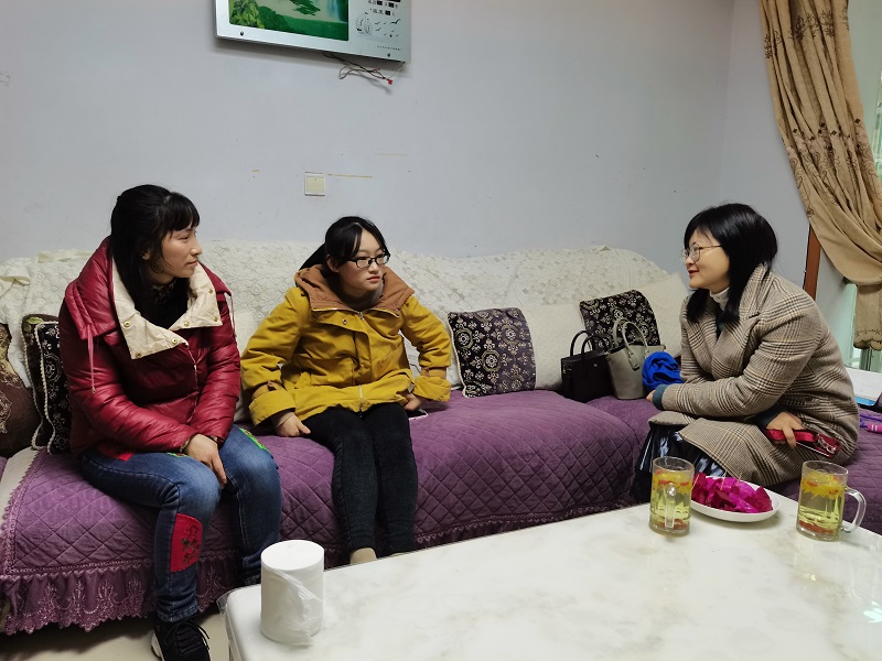 情系学生，爱在家访