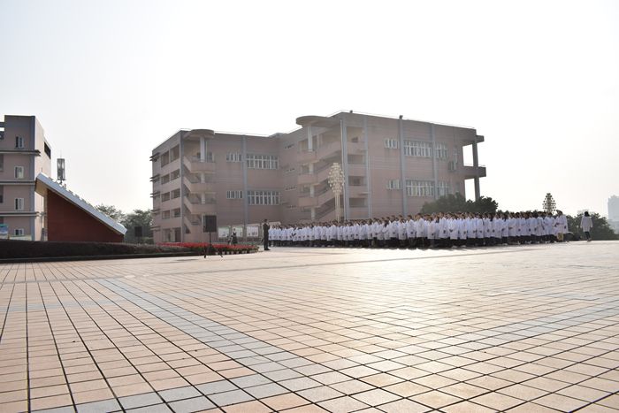 我院2017级医学影像学专业学生举办医学生誓言宣誓活动