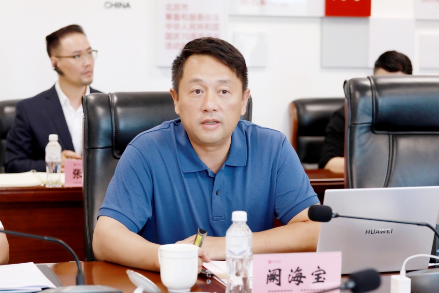 校领导带队赴吉利学院考察调研