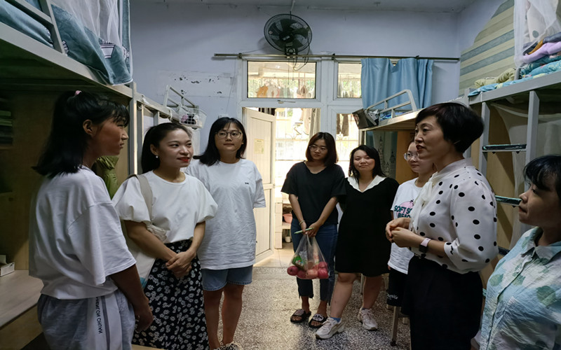 基础医学院“共度中秋，情暖川北”中秋联欢会成功举行