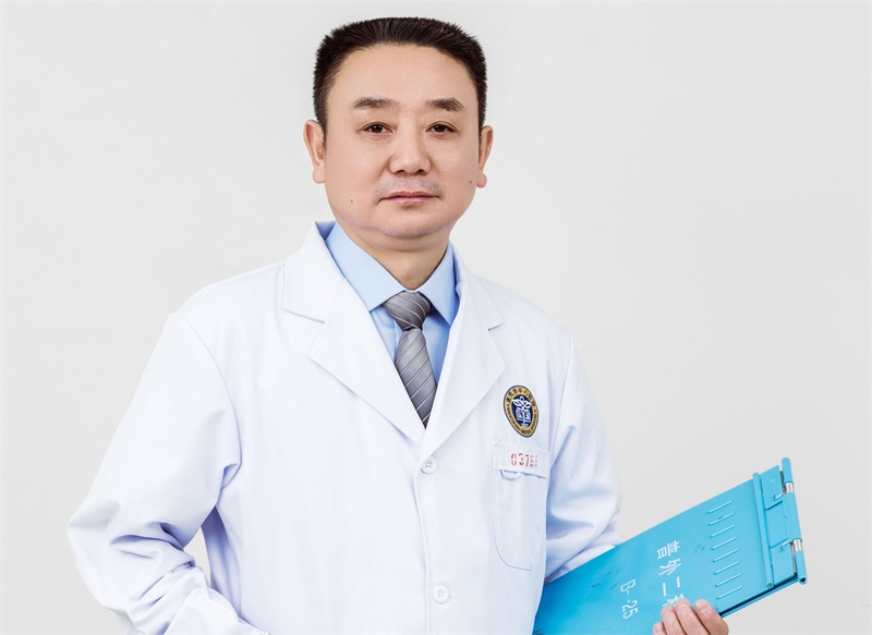 我校第二临床学院任明扬教授团队参与的结直肠外科领域研究成果在Science Bulletin发表